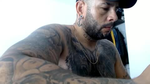 Snapshot of elosocazador chatting on 01.27.25 elosocazador online show from 01.27.25