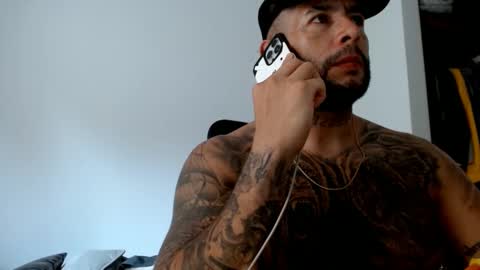 Snapshot of elosocazador chatting on 01.27.25 elosocazador online show from 01.27.25