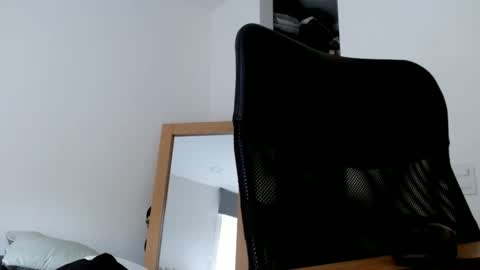 Snapshot of elosocazador chatting on 02.13.25 elosocazador online show from 02.13.25