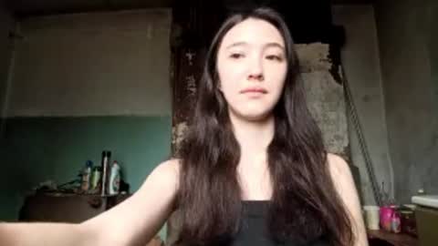 Snapshot of elouisevallian chatting on 06.22.26 Elara online show from 06.22.26