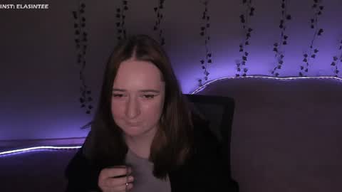 Ela give me a thumbs up if you like it  and this is important for the development of the account online show from 06.20.26