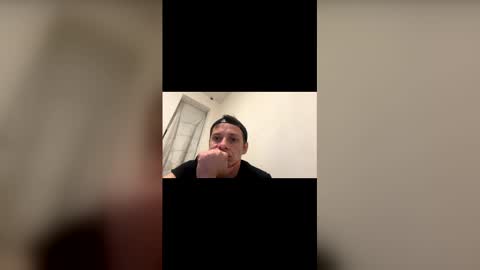 Snapshot of elpatriko9229 chatting on 02.12.26 ElPatriko9229 online show from 02.12.26