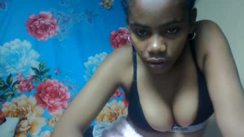 Snapshot of elphinez chatting on 08.01.26 elphinez online show from 08.01.26