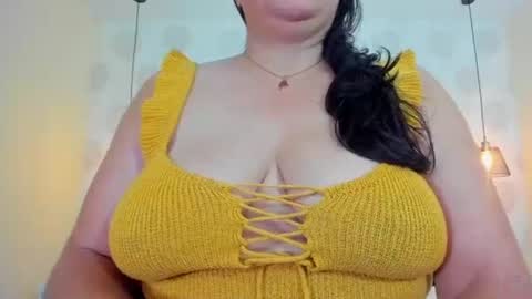 Snapshot of elsa_lynn chatting on 06.19.26 ELSA online show from 06.19.26