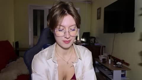 Snapshot of elsaangel chatting on 10.26.25 elsaangel online show from 10.26.25