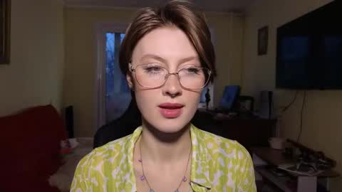 Snapshot of elsaangel chatting on 11.19.25 elsaangel online show from 11.19.25