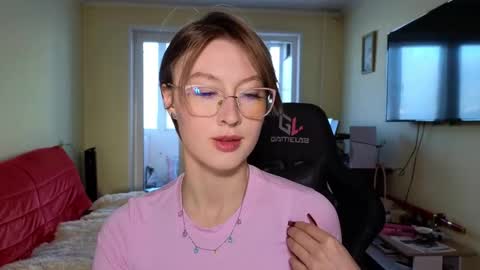 Snapshot of elsaangel chatting on 12.01.25 elsaangel online show from 12.01.25