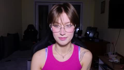 Snapshot of elsaangel chatting on 02.22.26 elsaangel online show from 02.22.26