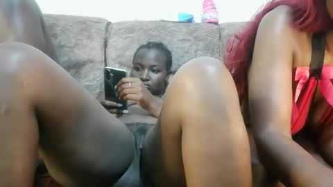 elsie02 online show from 11.13.25