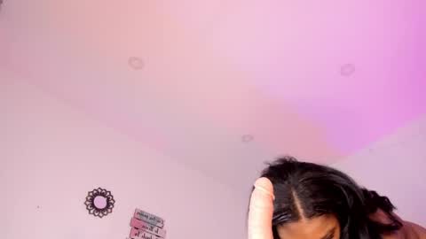 elsiemorrison online show from 11.04.25