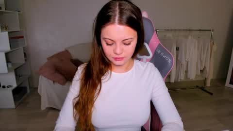 Luna online show from 12.18.25