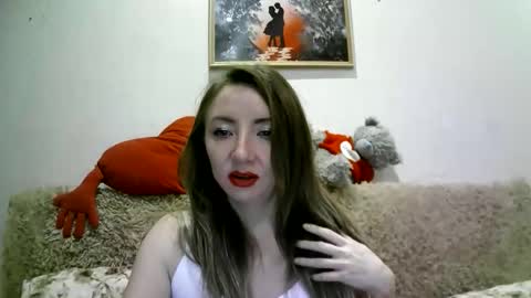 Snapshot of elvaarno chatting on 10.16.25 ElvaArno online show from 10.16.25