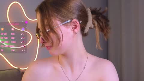 Snapshot of elvahance chatting on 01.29.25 Maria online show from 01.29.25