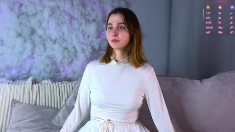 Snapshot of elvahance chatting on 03.05.25 Maria online show from 03.05.25