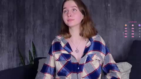 Snapshot of elvahance chatting on 03.12.25 Maria online show from 03.12.25