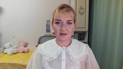 Elvira online show from 12.06.24