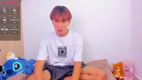 Snapshot of ely_king chatting on 06.18.26 E L Y K I N G online show from 06.18.26