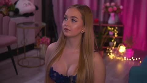 Elyssa online show from 11.18.25