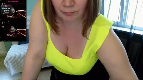Snapshot of elza1981 chatting on 05.23.26 elza1981 online show from 05.23.26