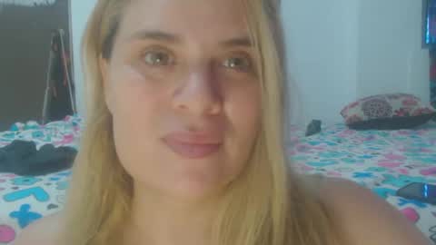 Snapshot of elza_blonde chatting on 02.24.25 E L Z A online show from 02.24.25