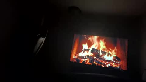 Snapshot of em3rald9090 chatting on 12.16.25 em3rald9090 online show from 12.16.25