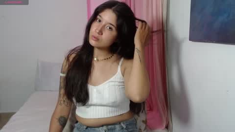 A N D R E A online show from 01.18.25