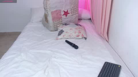 A N D R E A online show from 02.04.25