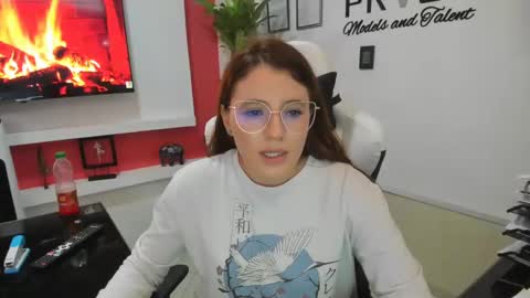 Estefany Martinez Acua INSTAGRAM ema 04oficial online show from 01.09.25
