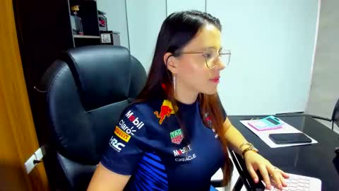 Estefany Martinez Acua INSTAGRAM ema 04oficial online show from 12.18.25