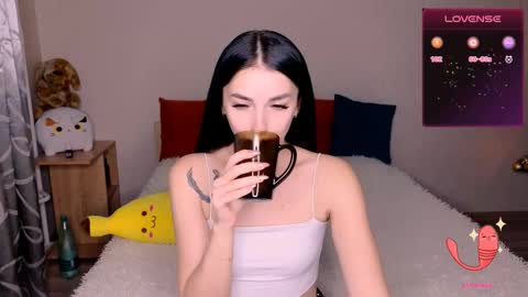 Snapshot of ema_grasie chatting on 12.20.24 ema_grasie online show from 12.20.24