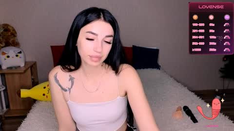 Snapshot of ema_grasie chatting on 01.19.25 ema_grasie online show from 01.19.25