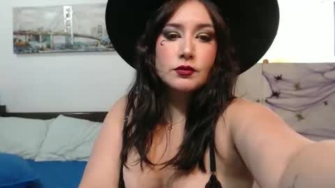 Snapshot of ema_gray8 chatting on 10.27.25 Salome online show from 10.27.25