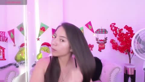 Snapshot of ema_louisx chatting on 12.15.24 Ema louisx online show from 12.15.24