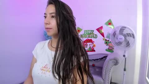 Snapshot of ema_louisx chatting on 12.17.24 Ema louisx online show from 12.17.24