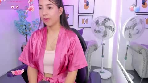 Snapshot of ema_louisx chatting on 02.13.25 Ema louisx online show from 02.13.25