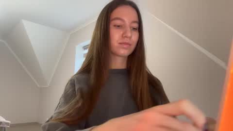 Snapshot of emberfamn chatting on 12.02.25 Alina online show from 12.02.25