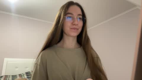 Alina online show from 04.14.26