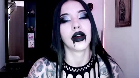 Snapshot of emearld_black chatting on 12.04.24 Emerald Black online show from 12.04.24