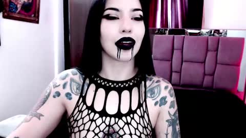 Snapshot of emearld_black chatting on 01.20.25 Emerald Black online show from 01.20.25