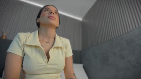 emelie_89 online show from 03.18.26