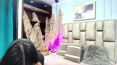 Snapshot of emelie_ch_ chatting on 01.19.25 Emily  online show from 01.19.25