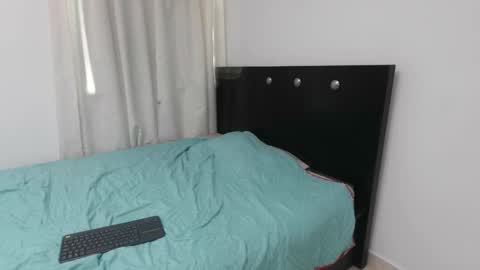 emely_aaron69z online show from 02.17.26