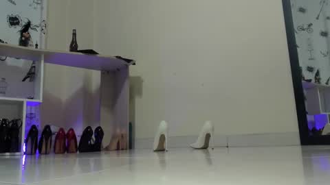 Emely   online show from 02.27.25