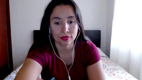 emely_sexx online show from 09.25.25
