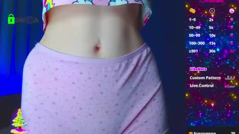 Snapshot of emelycrystal chatting on 02.01.25 Emely online show from 02.01.25