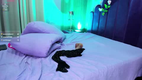 emely ross online show from 01.17.25