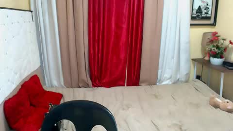 Snapshot of emerald_green15 chatting on 02.09.25 Emerald online show from 02.09.25