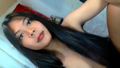 Snapshot of emerald_green15 chatting on 03.10.25 Emerald online show from 03.10.25