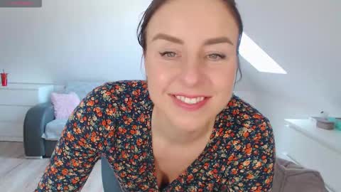 Snapshot of emerald_kittycat chatting on 03.13.26 just me online show from 03.13.26