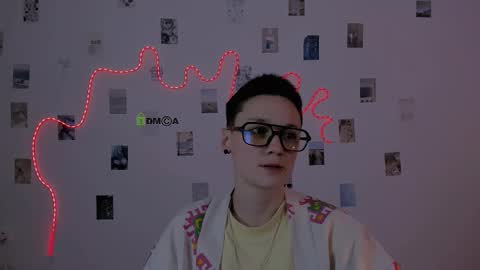 Snapshot of emi_fade chatting on 02.05.26 emi_fade online show from 02.05.26